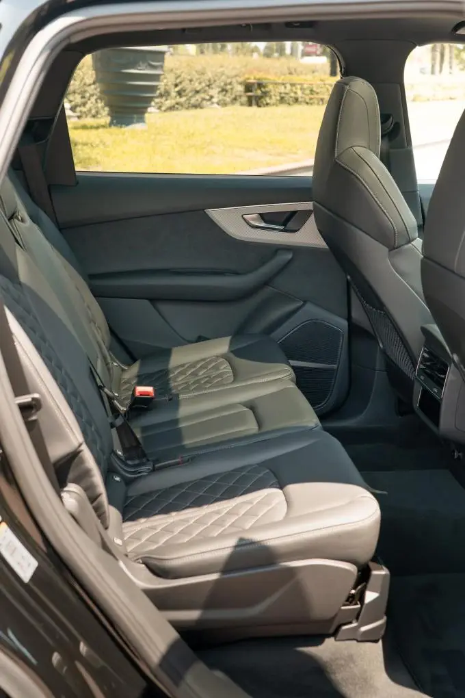 Audi Q7 50 TDI S-Line Edition 2025, rear view — Cannes Lux Car Rental, Cannes. Audi Q7 50 TDI S-Line Edition in Cannes Audi Q7 50 TDI S-Line Edition rental in Cannes…