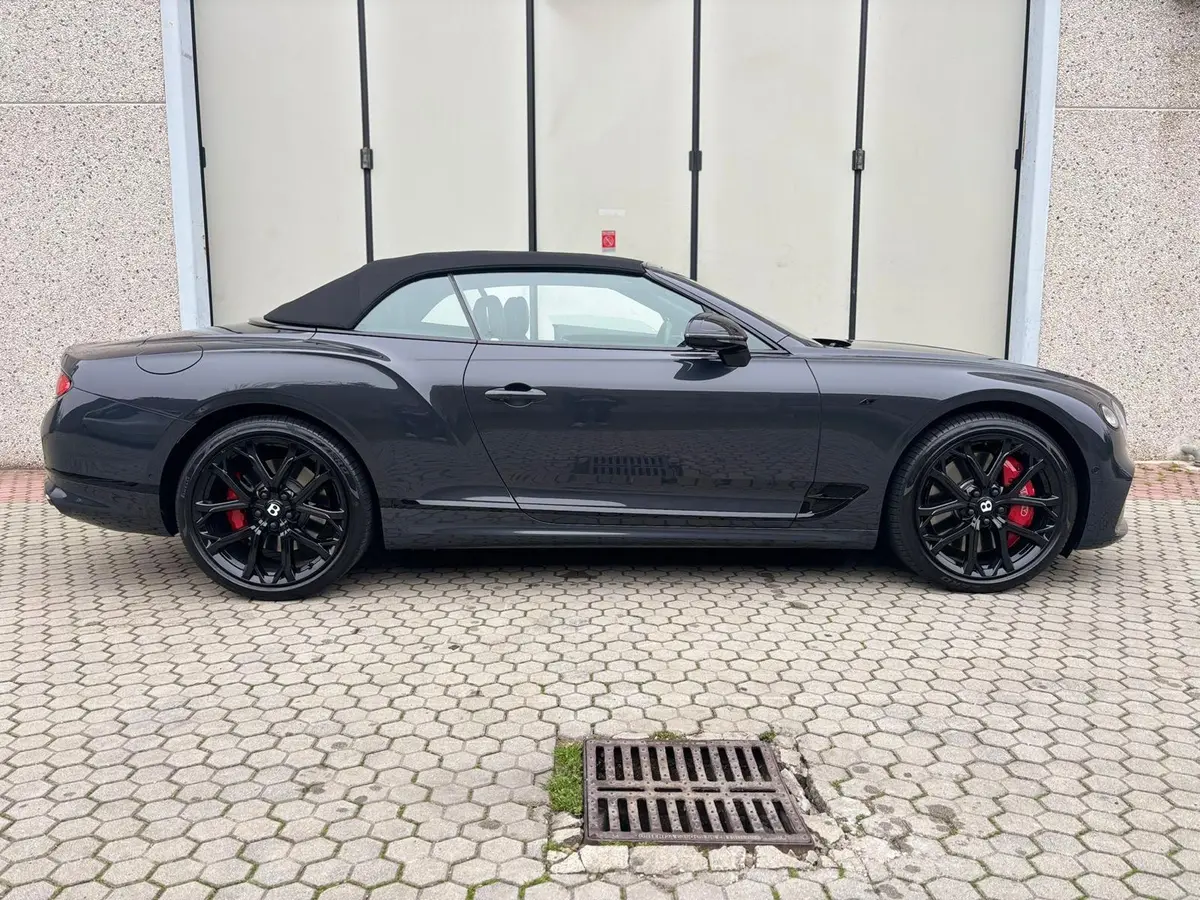 Bentley Continental GTC S V8 2025, rear view — Cannes Lux Car Rental, Cannes. Bentley Continental GTC S V8 in Cannes Bentley Continental GTC S V8 rental in Cannes…