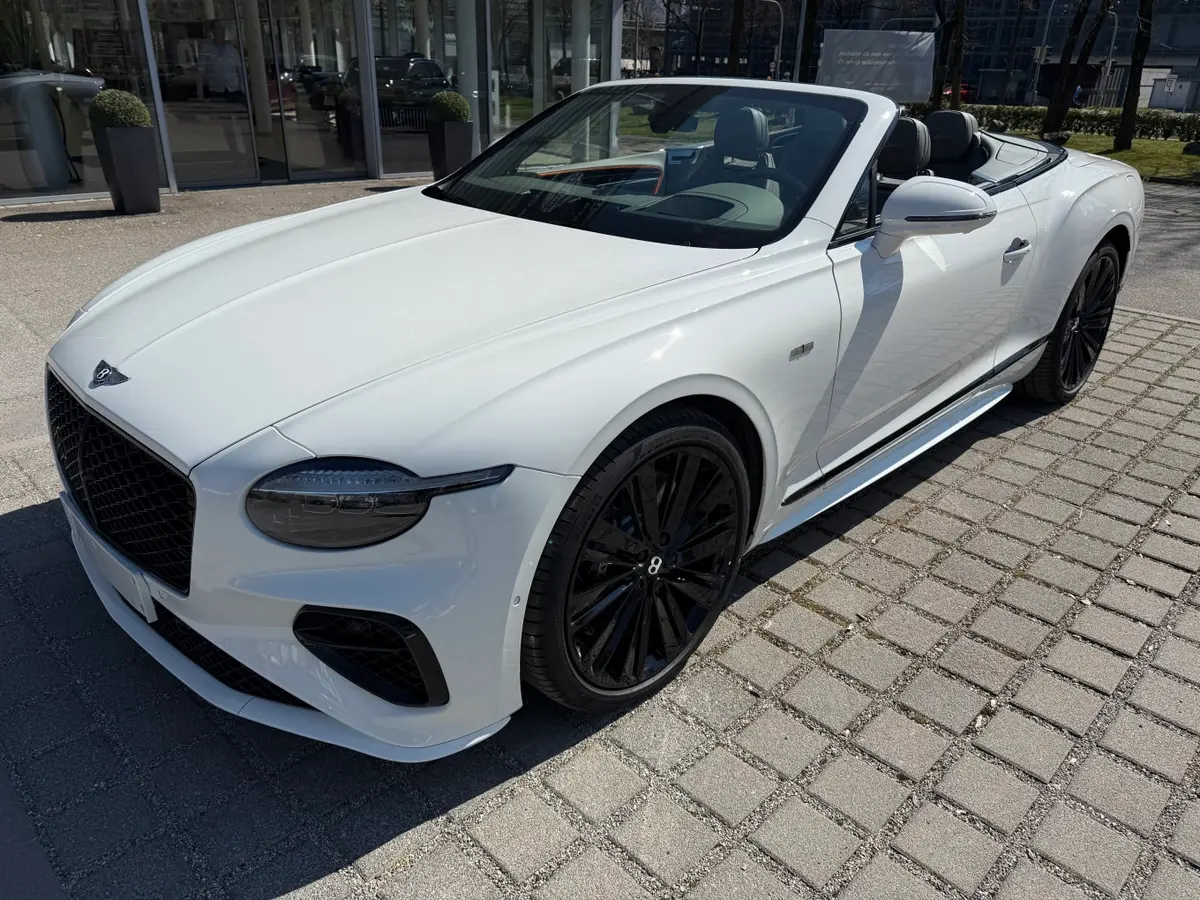 Bentley Continental GTC Speed 2025, dashboard — Cannes Lux Car Rental, Cannes. Bentley Continental GTC Speed in Cannes Bentley Continental GTC Speed hire in Cannes…