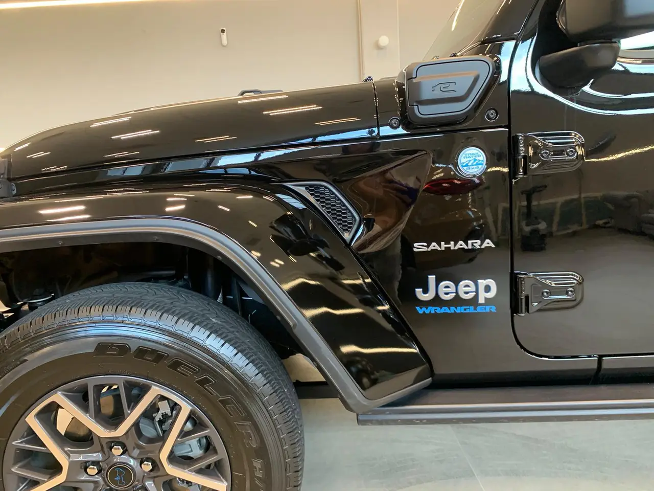 Jeep Wrangler 2025, rear view — Cannes Lux Car Rental, Cannes. Jeep Wrangler in Cannes Jeep Wrangler rental in Cannes provides access to a 2025 SUV…