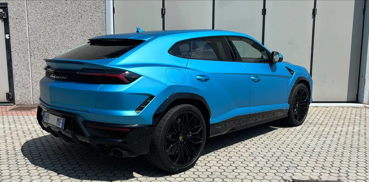 Lamborghini Urus SE 2025, front view — Cannes Lux Car Rental, Cannes. Lamborghini Urus SE in Cannes Lamborghini Urus SE rental in Cannes provides access to a…