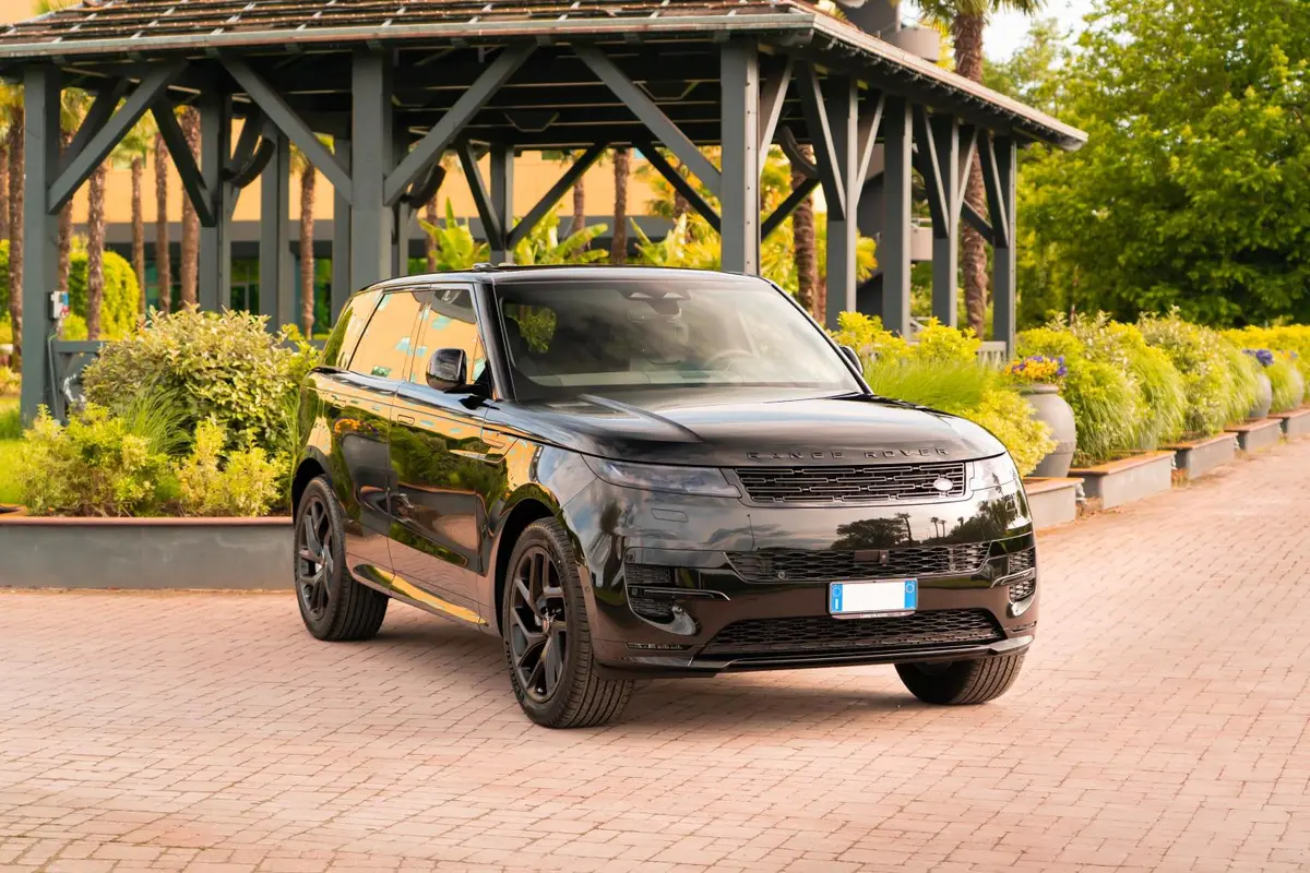 Land Rover Range Rover Sport Dynamic SE 2025, rear view — Cannes Lux Car Rental, Cannes. Land Rover Range Rover Sport Dynamic SE in Cannes Land Rover Range Rover Sport Dynamic SE…