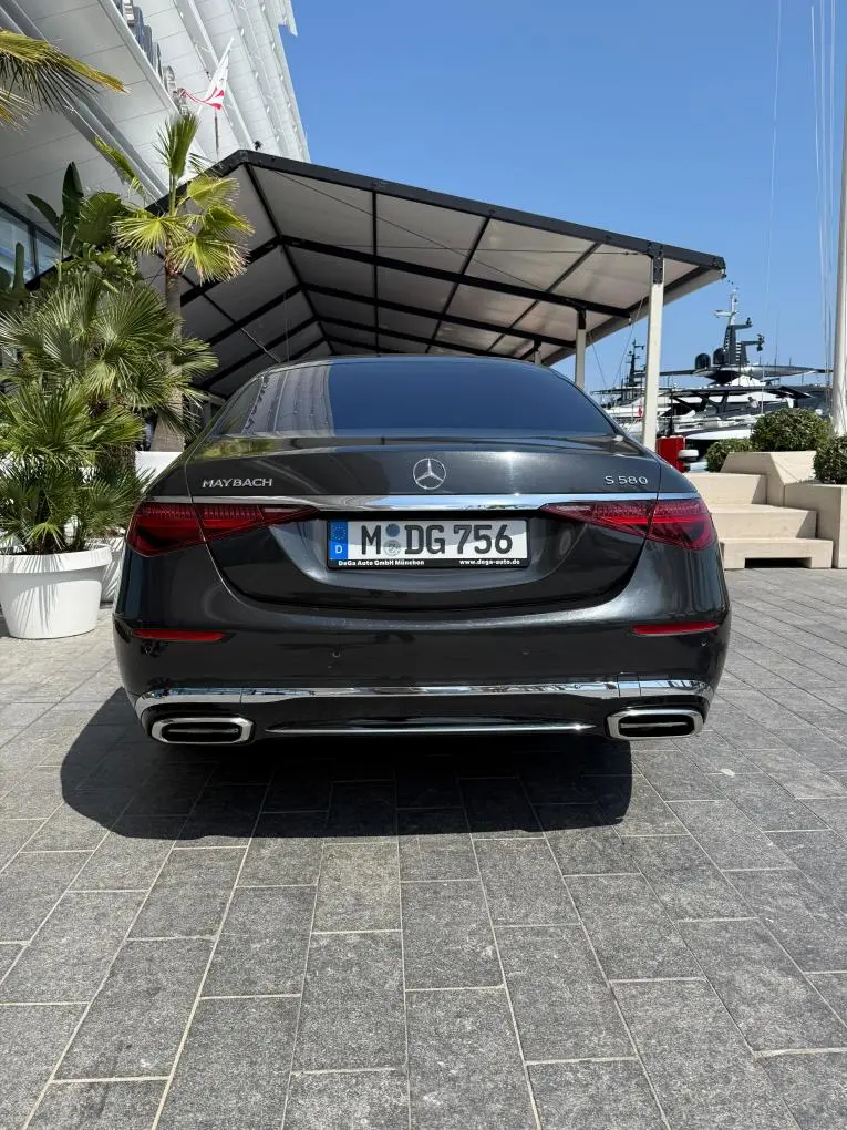 Maybach S580 2023, exterior — Cannes Lux Car Rental, Cannes. Maybach S580 en Cannes El servicio de alquiler del Maybach S580 en Cannes pone a su…