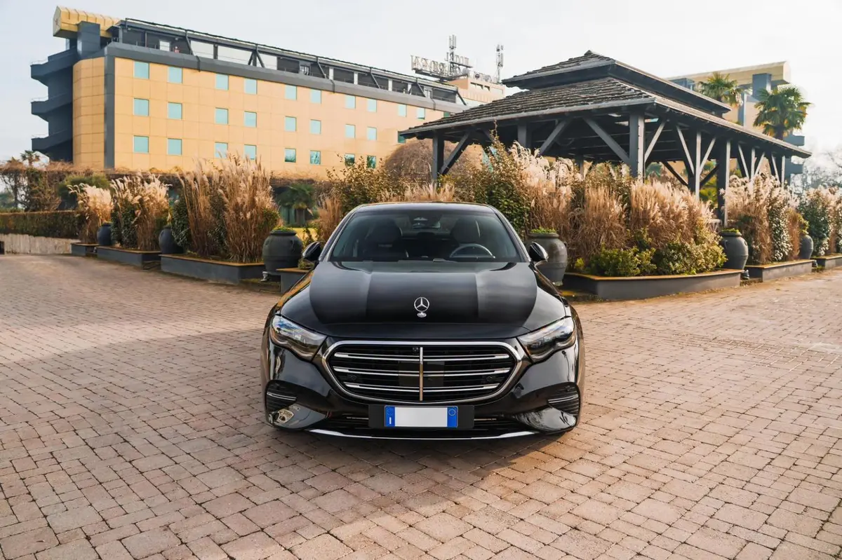 Mercedes Benz E-klasse 220d Premium Plus 2026, front view — Cannes Lux Car Rental, Cannes. Mercedes Benz E-klasse 220d Premium Plus in Cannes Mercedes Benz E-klasse 220d Premium…