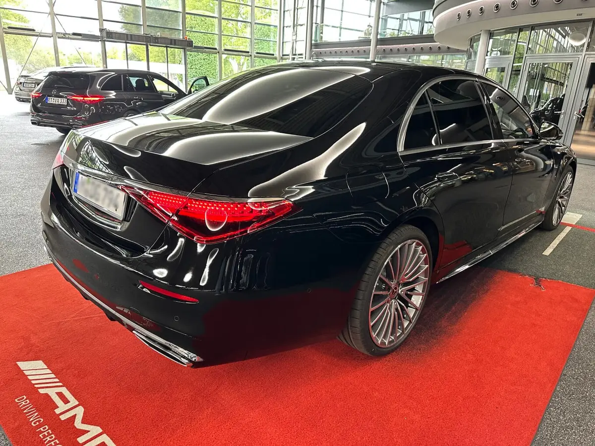Mercedes Benz S-klasse S400 Long 4-Matic 2023, exterior — Cannes Lux Car Rental, Cannes. Mercedes Benz S-klasse S400 Long 4-Matic in Cannes Mercedes Benz S-klasse S400 Long…