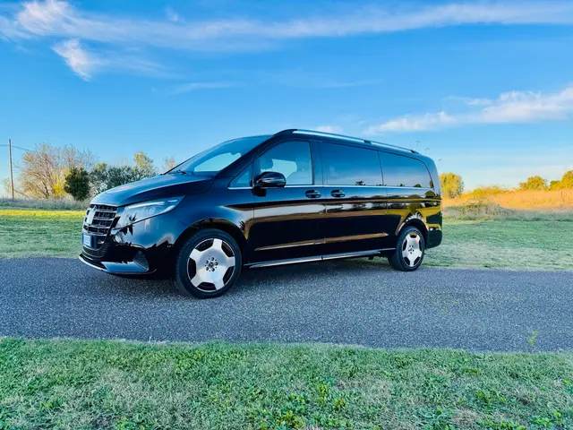 Minivans — Cannes Lux Car Rental, Cannes