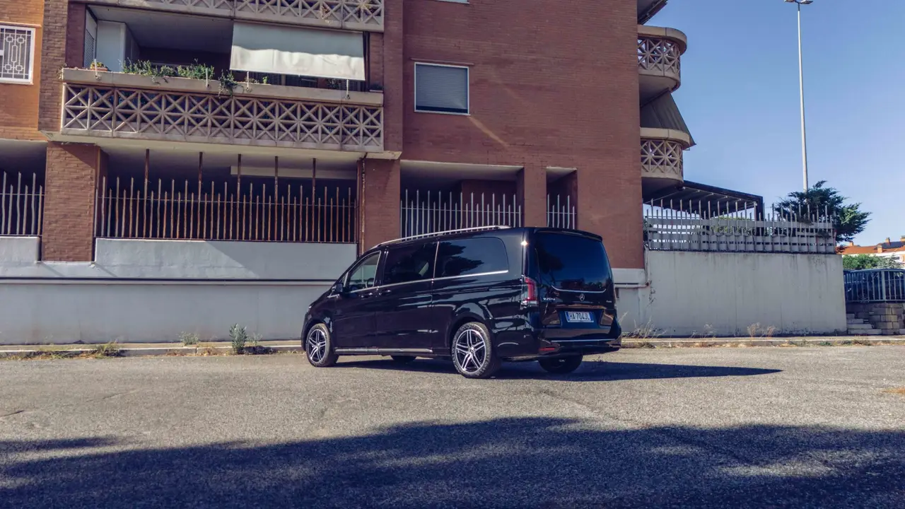 Mercedes Benz V300 4x4 XL VIP (Captain, 7 seat) 2025, interior — Cannes Lux Car Rental, Cannes. Mercedes Benz V300 4x4 XL VIP (Captain, 7 seat) in Cannes Mercedes Benz V300 4x4 XL VIP…