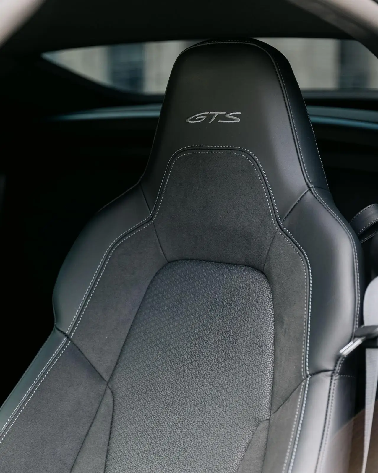 Porsche Carrera Spyder 992,2 GTS 2025, interior — Cannes Lux Car Rental, Cannes. Porsche Carrera Spyder 992,2 GTS in Cannes Porsche Carrera Spyder 992,2 GTS rental in…
