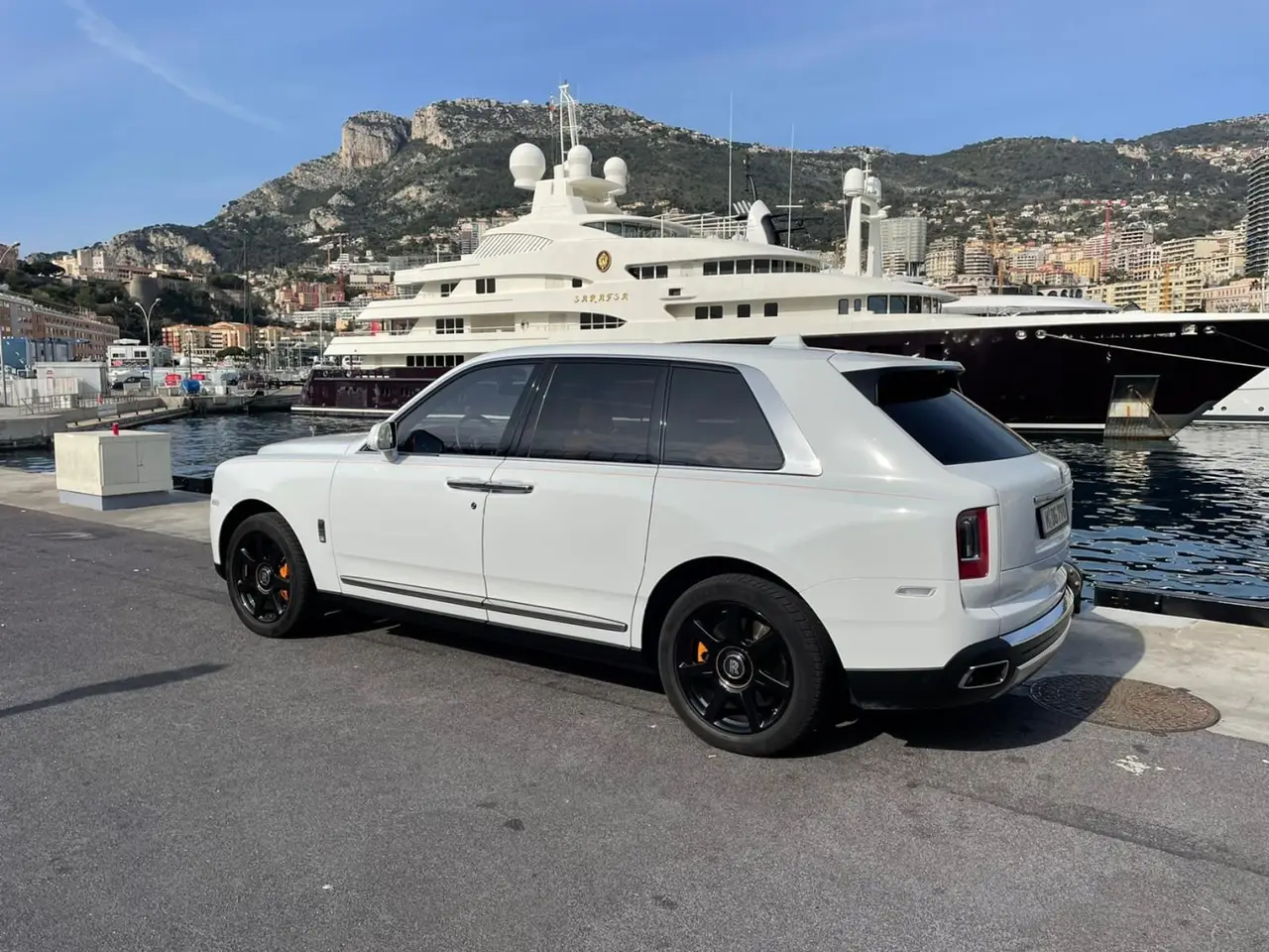 Rolls-Royce Cullinan 2022, exterior — Cannes Lux Car Rental, Cannes. Rolls-Royce Cullinan in Cannes Rolls-Royce Cullinan hire in Cannes offers a 2022 luxury…