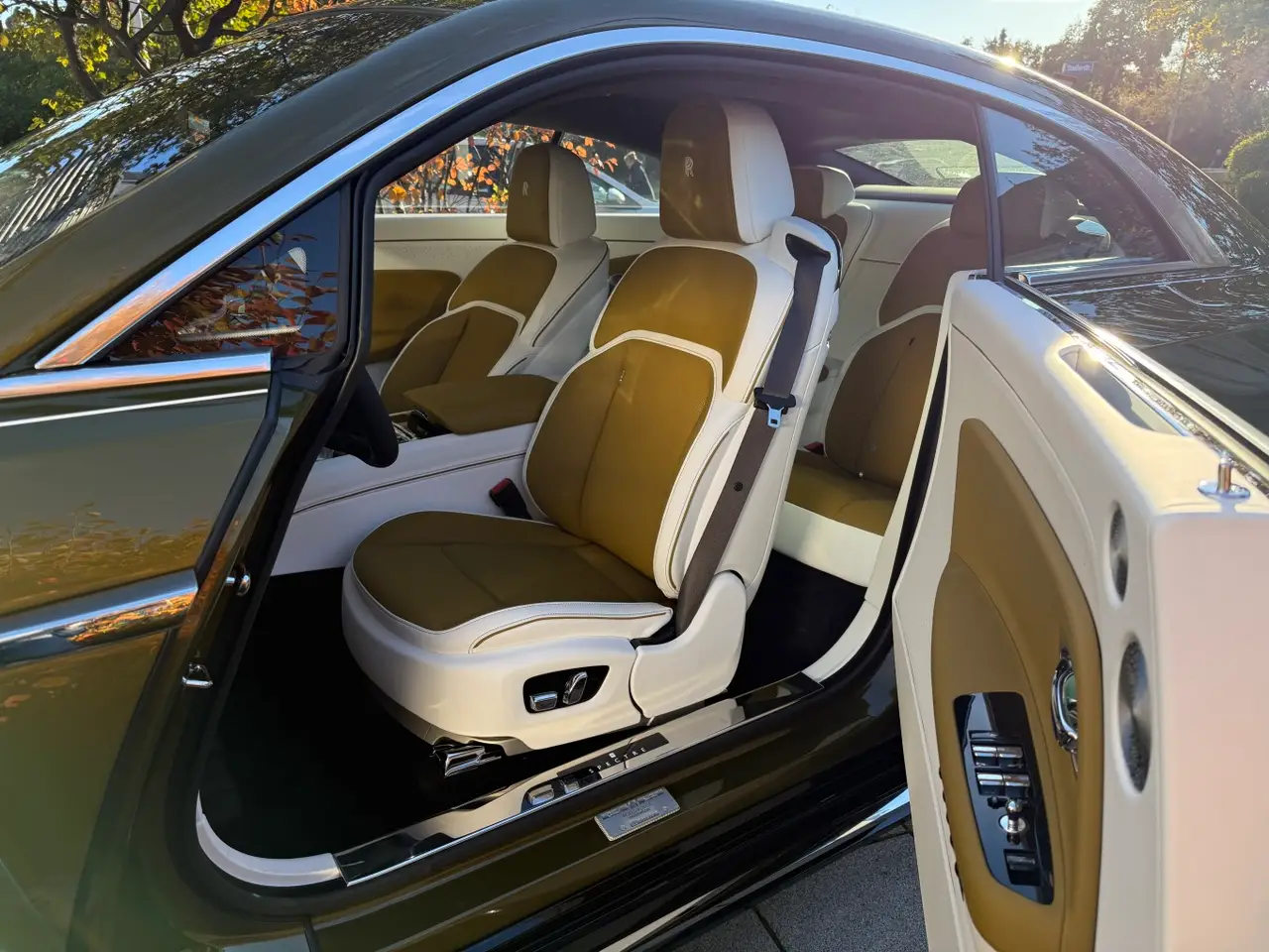 Rolls-Royce Spectre 2024, rear view — Cannes Lux Car Rental, Cannes. Rolls-Royce Spectre in Cannes Rolls-Royce Spectre hire in Cannes provides access to a…