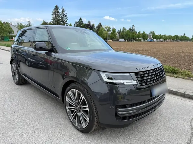 Rover Range Rover Autobiography D350 7s 2025 — Cannes Lux Car Rental, Cannes