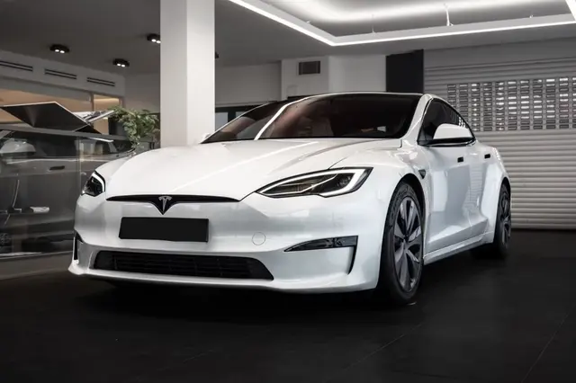 Tesla Model S Plaid 2025 — Cannes Lux Car Rental, Cannes